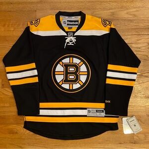 Boston Bruins NWT Hockey Jersey